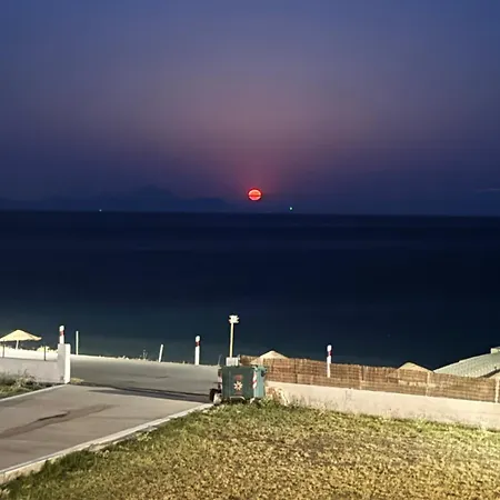 Previllage Red Holiday home *